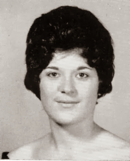 Simmons, Gail
